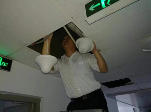 宿舍樓室分設備檢修